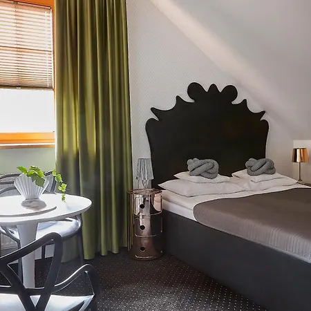 Sielanka Hotelowe, Restauracja - فندق مبيت وإفطار 3*
