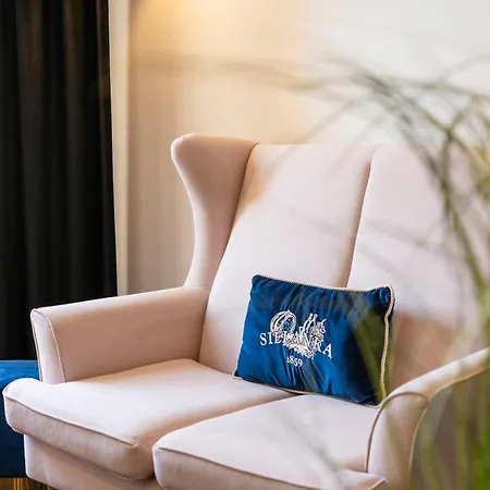 Sielanka Hotelowe, Restauracja - فندق مبيت وإفطار أوسترون