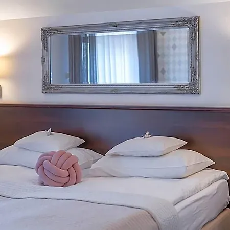 Sielanka Hotelowe, Restauracja - Bed & Breakfast 3*